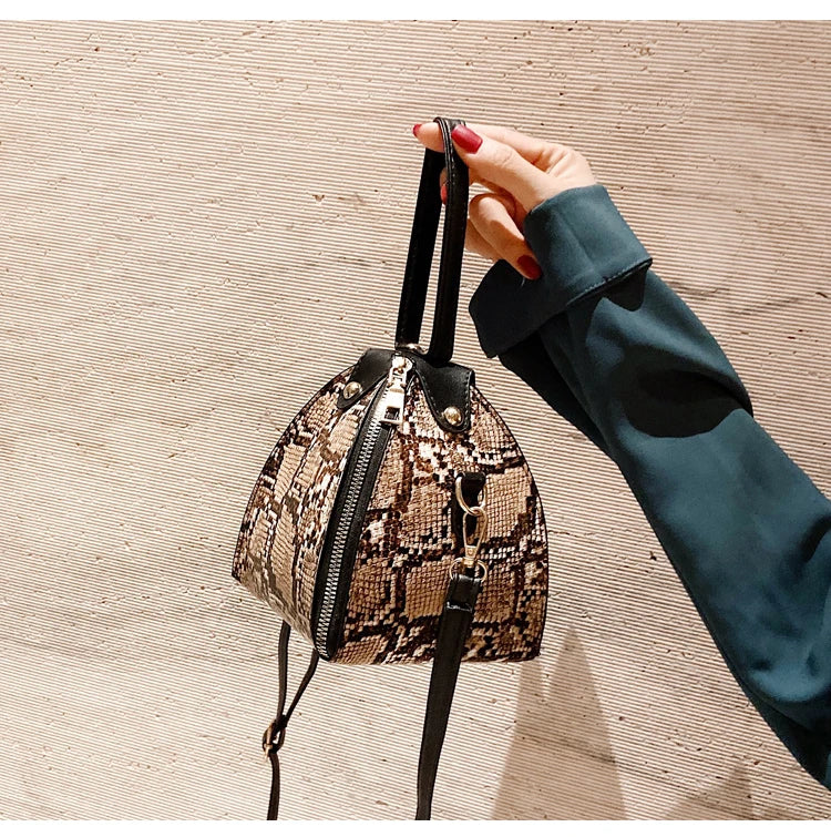 Pyramid Clutch Handbag Ladies Elegant Crossbody Bag