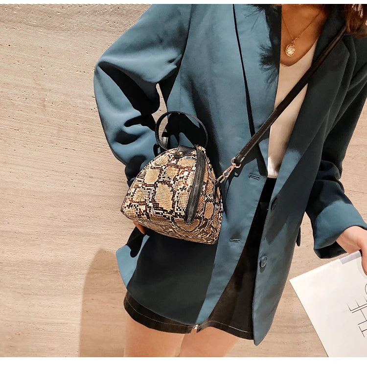 Pyramid Clutch Handbag Ladies Elegant Crossbody Bag